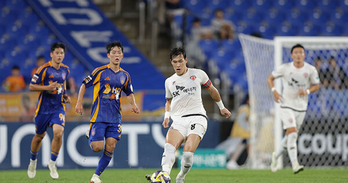 아직 끝나지 않은 강등 전쟁...제주SK, 울산 넘고 승강 플레이오프 확정할까