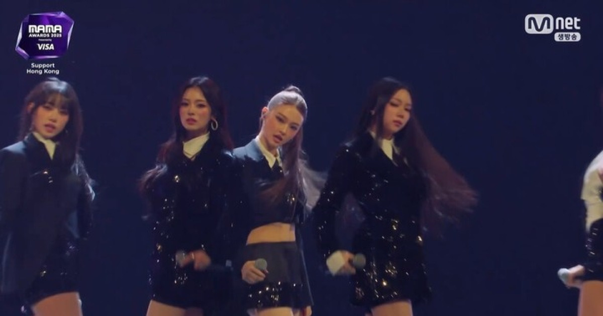 엄숙한 분위기 '마마', 홍콩 화재 고려해 '불' 없앴다...미야오, '버닝 업' 개사까지