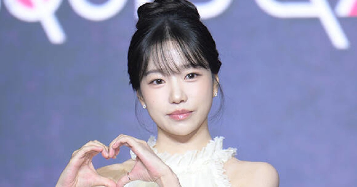 [단독] '오겜' 조유리, '거장' 이창동 만났다…영화 '가능한 사랑' 합류