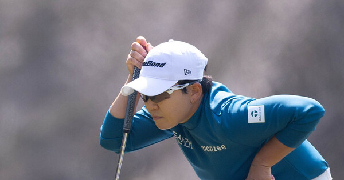 신지애, 일본 최종전 둘째날 6위…이민영 14위 [JLPGA 메이저]