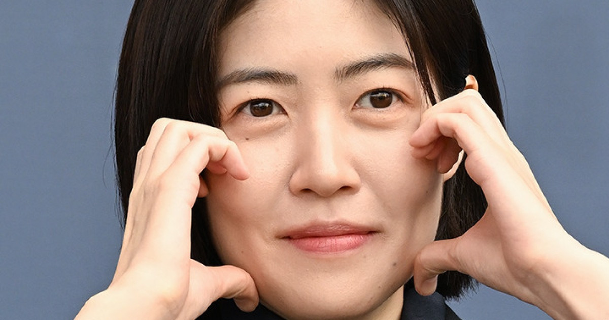 심은경, 예고 없는 극장 방문... '깜짝 등장, 놀라지 마요'(여행과 나날)