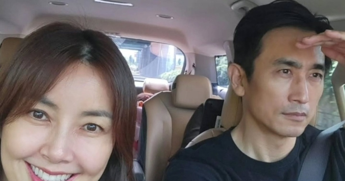 차인표♥신애라, 장남 결혼! 우아한 혼주 비주얼에 하객들 감탄