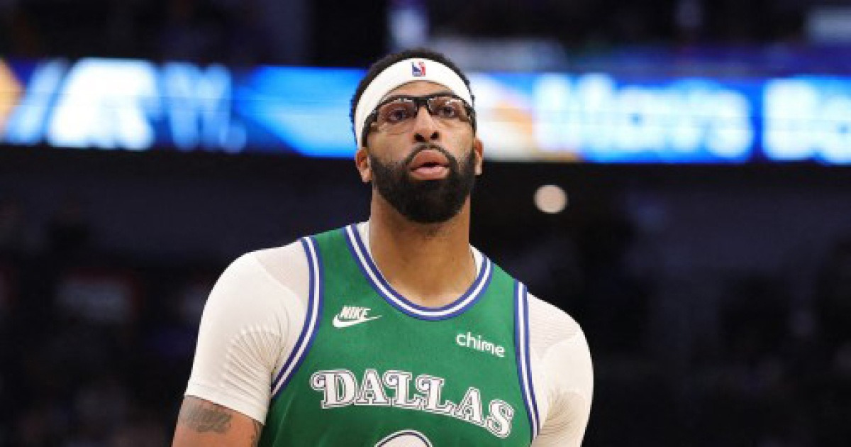 갈매기, 다시 난다! AD, 친정 레이커스 상대로 복귀 예고