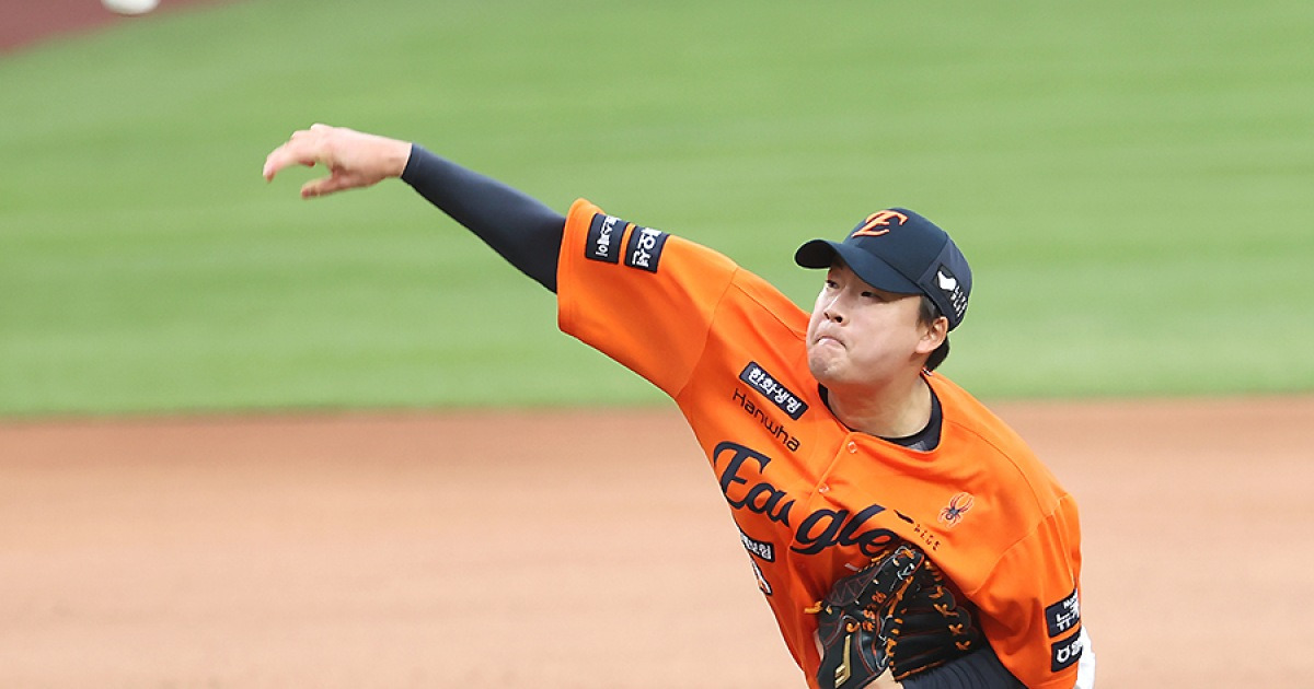 트레이드 초대박 셋업맨도 지키지 못하다니…한화 FA 보상선수 치명타? 꼴찌 도맡던 팀이 이렇게 달라졌다