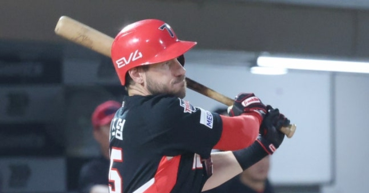 "새로운 타자 보고 있다" 35홈런 KIA 외인 '차기 행선지', 일단 KT는 아니다... KBO 잔류 끝내 불발되나