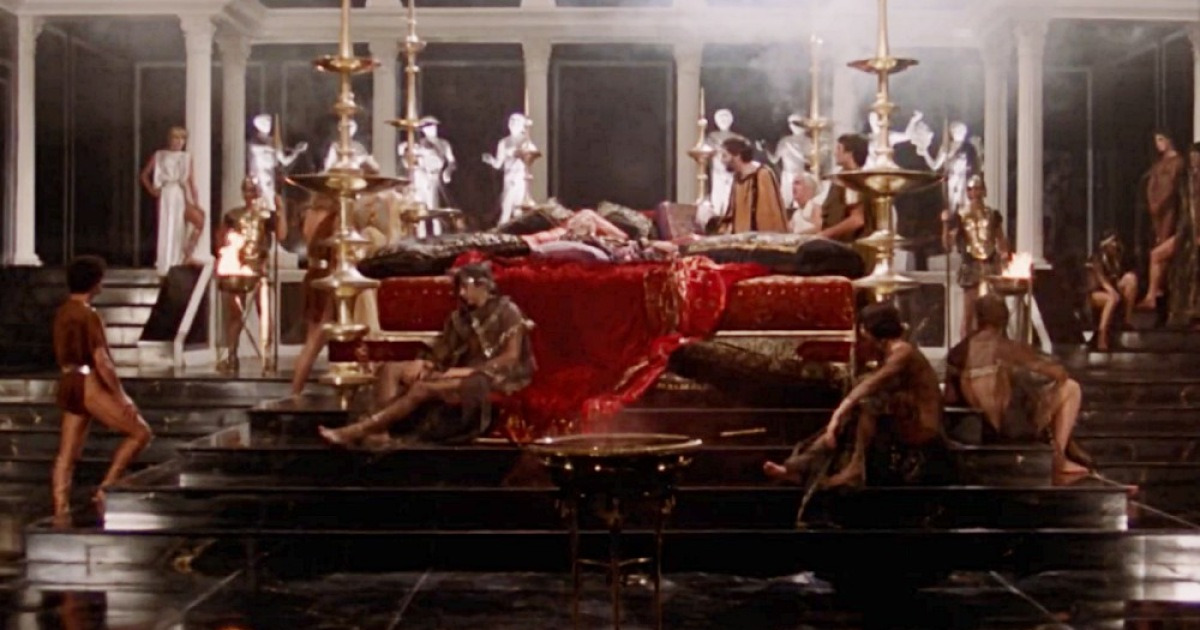 고수위로 제한상영 받았던 '문제적 작품', 무삭제 '청불'로 돌아온다