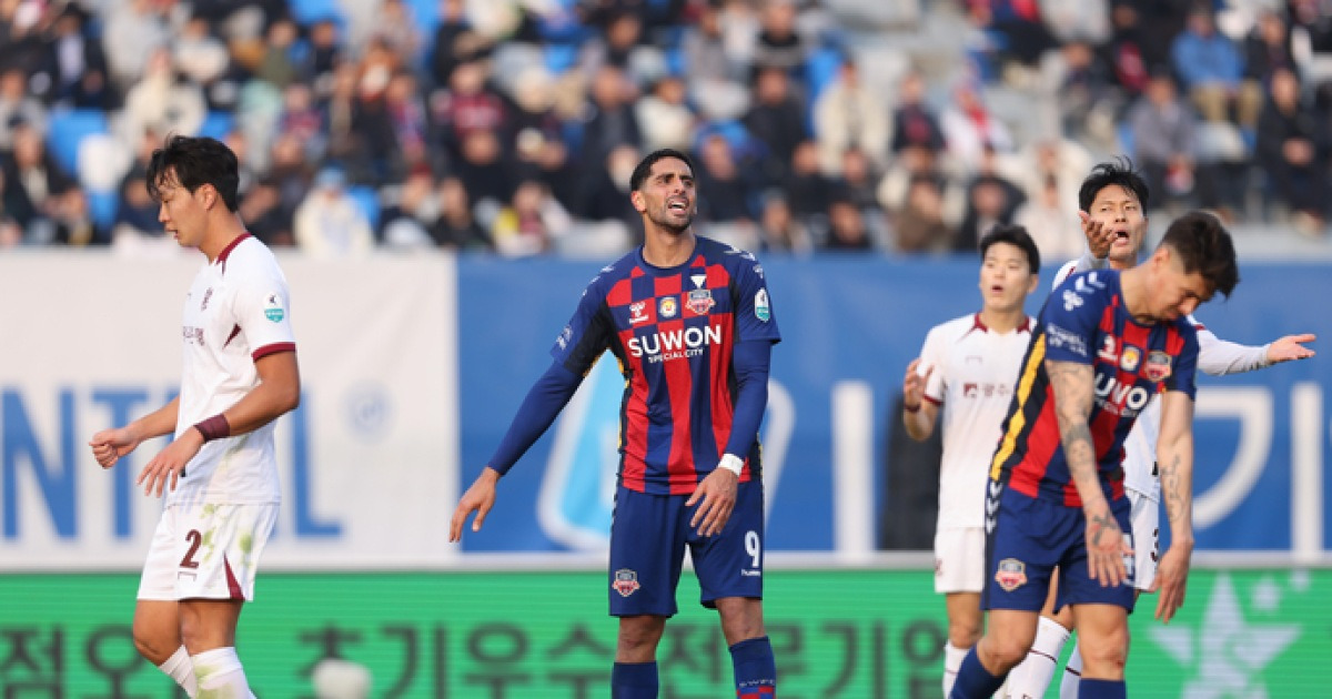 수원FC, 10위 확정…4일 K리그2 부천과 승강PO