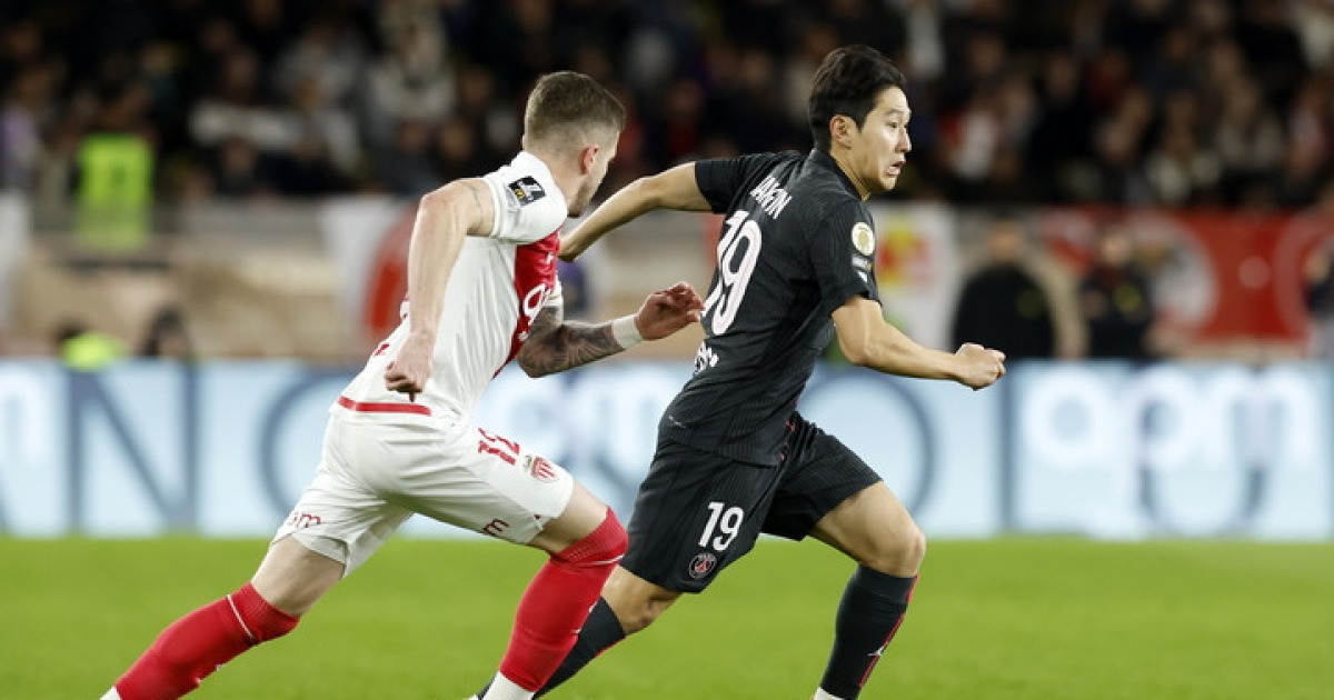 '이강인 선발 출전' PSG, '미나미노 결승골' 모나코에 0-1 석패...흔들리는 선두 자리