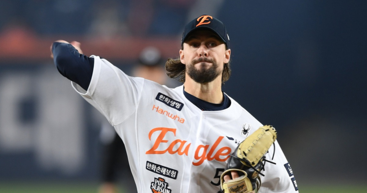 에르난데스-페라자 영입 완료→이제 남은 ‘한 자리’, 와이스 재계약 가능한가 [SS시선집중]