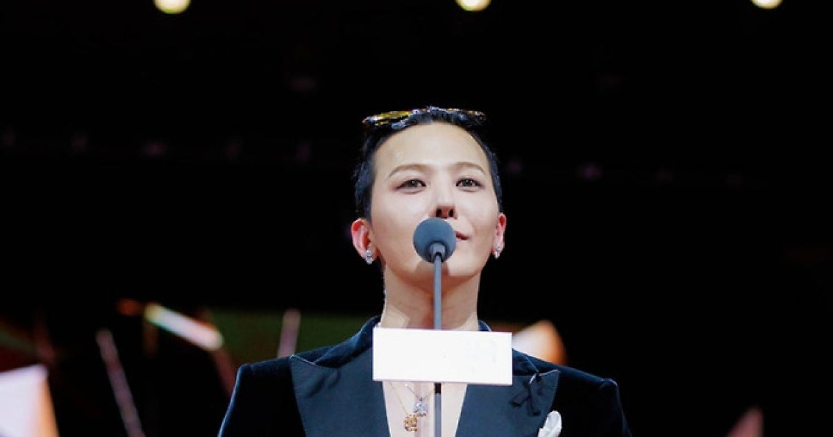 ‘마마 어워즈’, 홍콩참사 속 막 내렸다…주윤발 참석→사자보이즈 무대 불발 [종합]