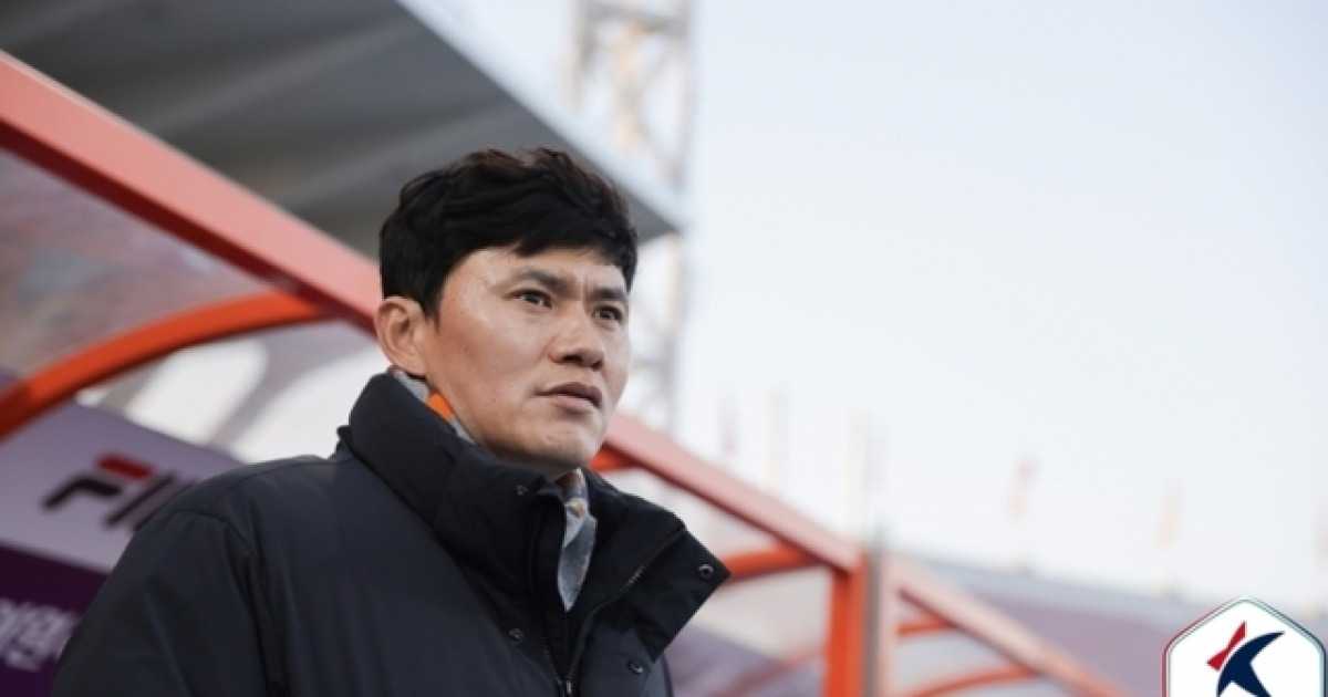 ‘극적 5위 탈환’ 정경호 강원FC 감독 “2회 연속 ACL 진출은 하늘의 뜻에”