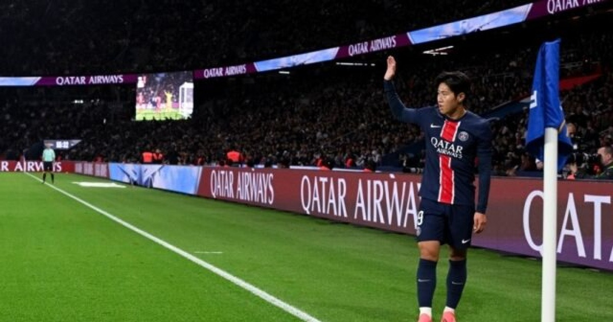 루이스 엔리케 감독도 극찬, PSG 전담 키커 인정 받은 이강인…"동료들 위치 파악하고 있다"