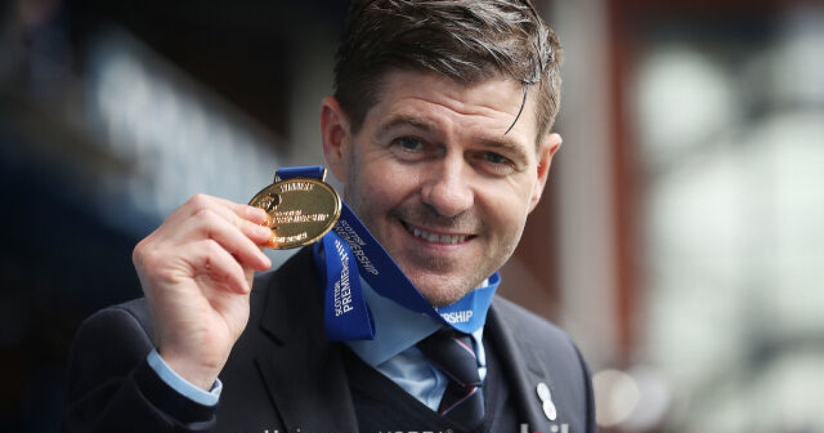 리버풀 최고 레전드가 사령탑으로 복귀? 前 동료의 확신…"그라면 당연히 받아들일 것"