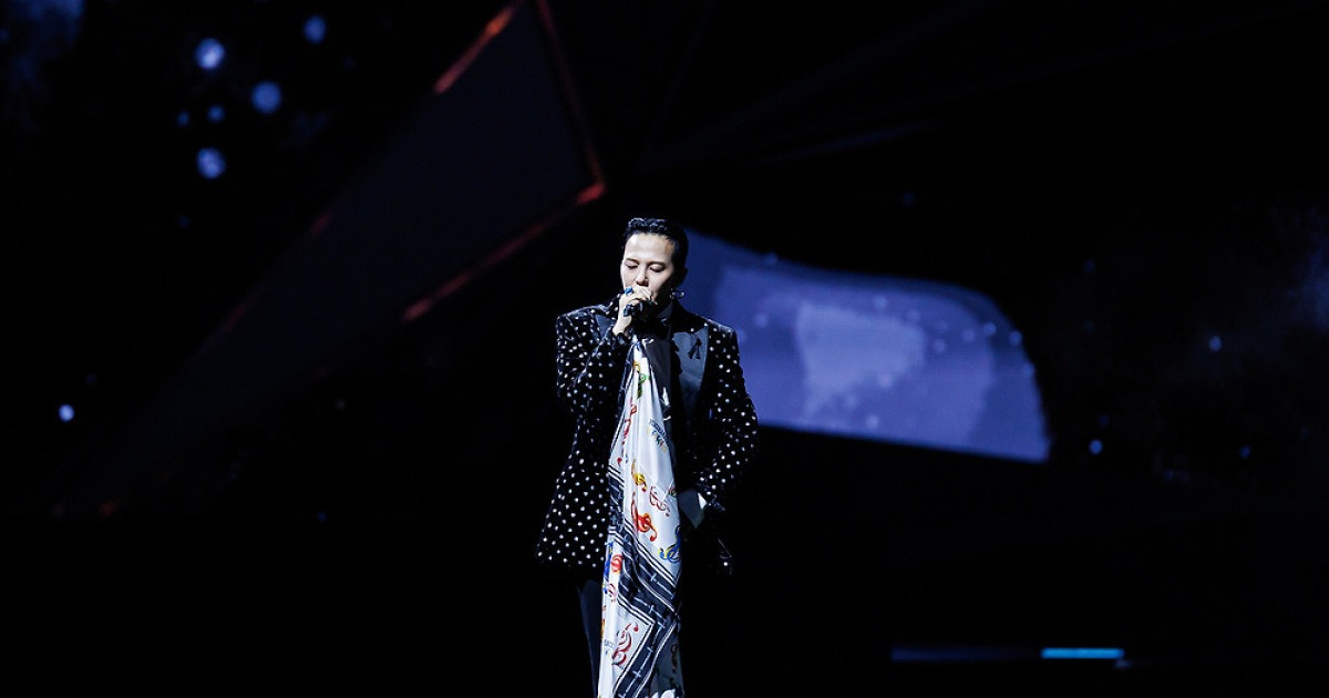 홍콩 화재에도 강행한 ‘마마 어워즈’…사라진 붉은색, 사자보이즈, 애도로 마무리