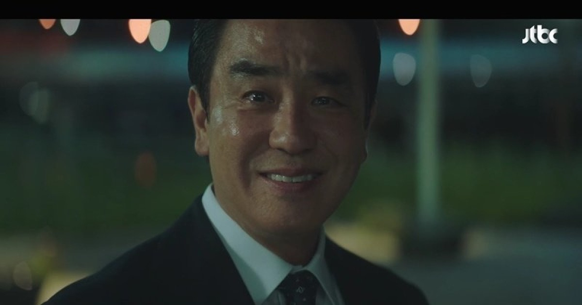 류승룡, 서울 자가 벗어나…“그동안 수고했다” 눈물 (김부장 이야기)[TV종합]