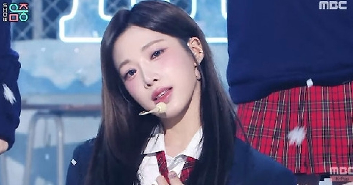 ‘음악중심’ 트리플에스 미소녀즈, ‘크리스마스 얼론’으로 설렘 선사