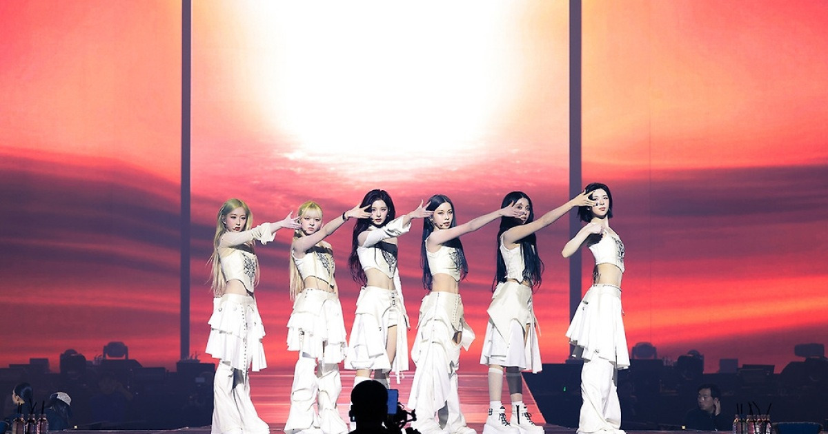 엔믹스 붐은 왔다…인천서 첫 월드투어 스타트