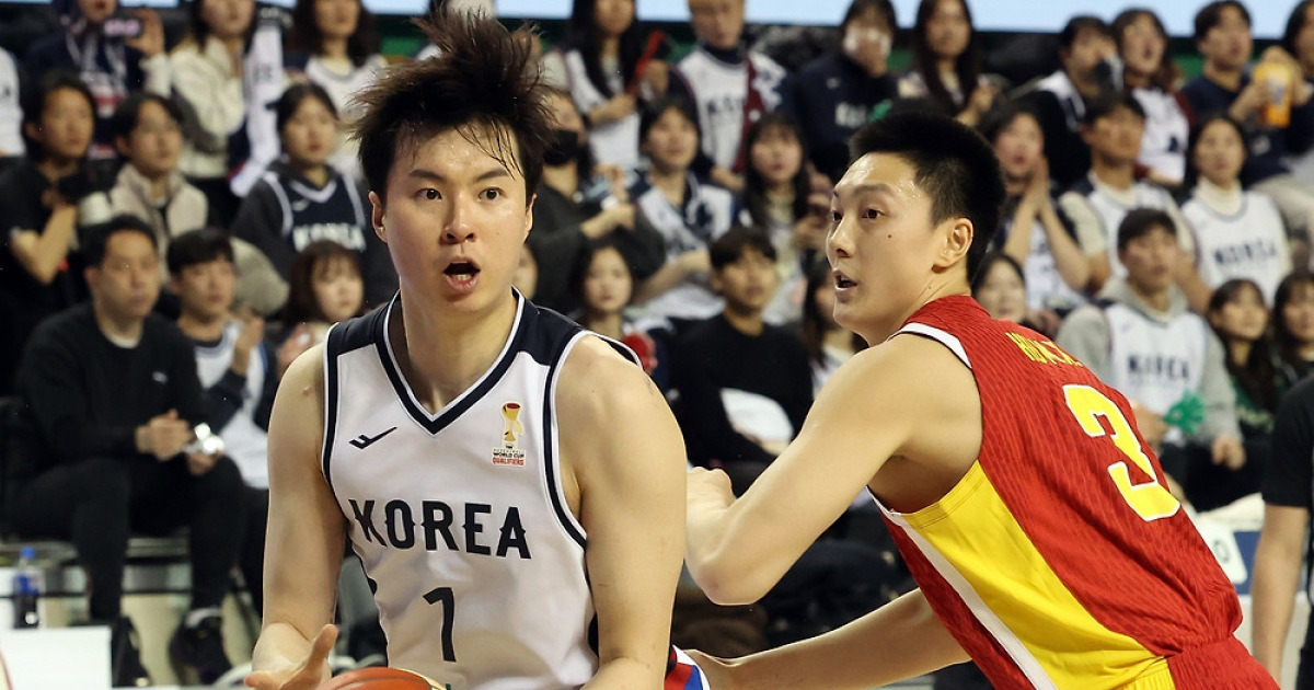 '2연패 충격' 중국 감독 "너무 힘들어, 한국이 더 강했다"