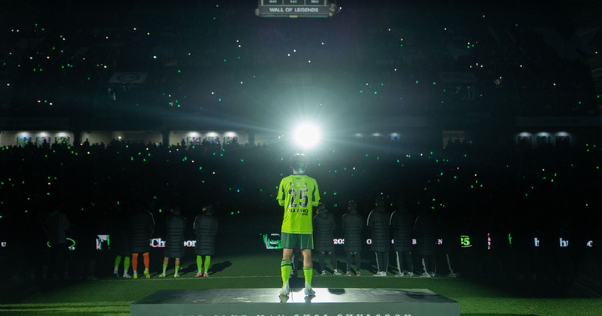 이동국 이어 최철순도 ‘영구 결번’ 주인공으로…전북 레전드의 화려한 은퇴