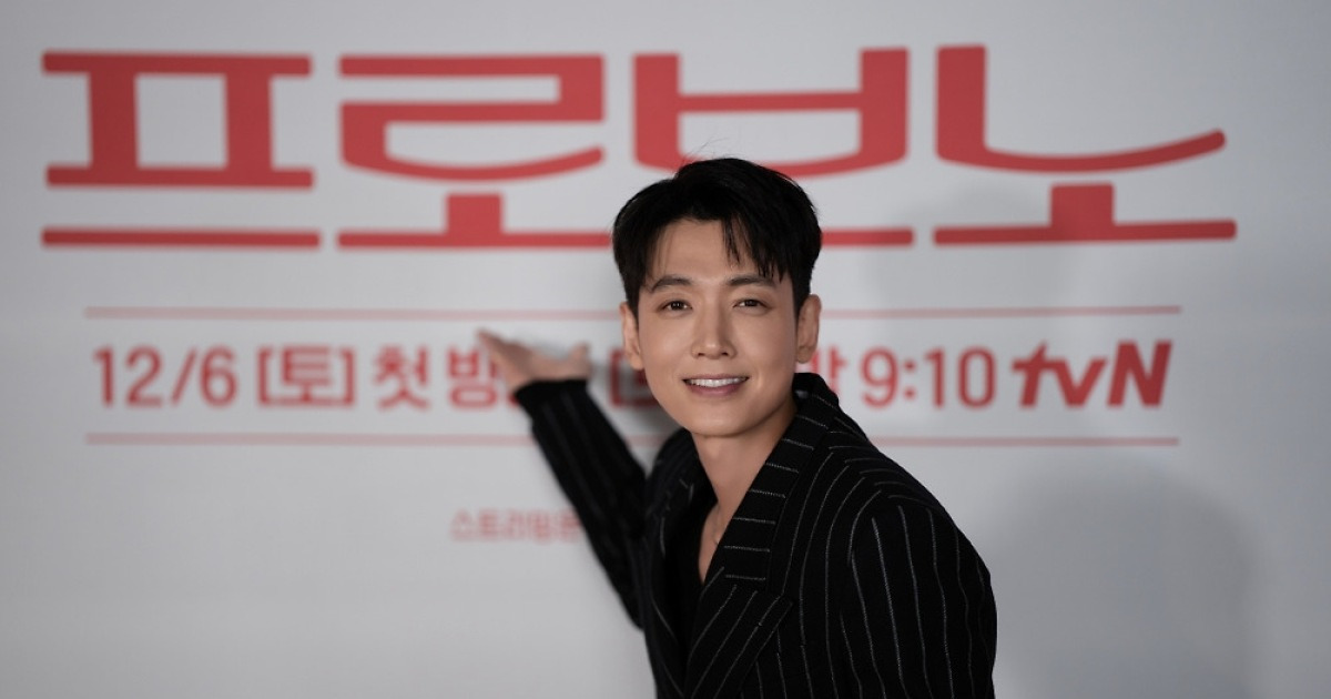 '사짜 전문 배우' 정경호 "판사는 처음, 출신 작가에 많이 의지하며 촬영"(프로보노)