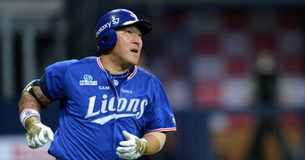 최형우, 다시 파란 유니폼