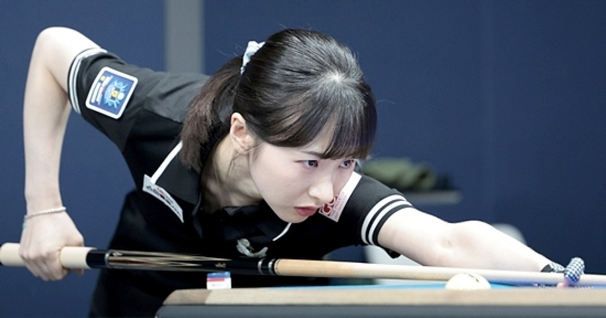 “몰라봤다 이 선수” 데뷔 2년차 박예원, 이신영 꺾고 16강 진출[하림배LPBA]