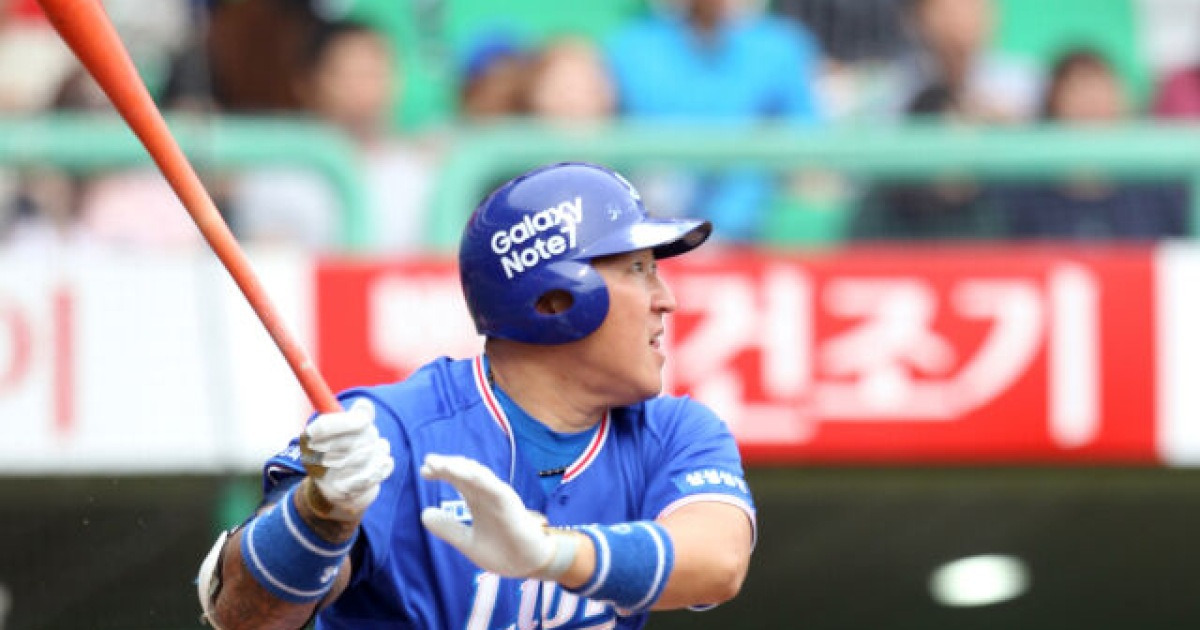 “나 같은 늙은이는 물러날 필요가 있다” 최형우 발언이 삼성에서 현실로? 이제 4번타자 안 해도 됩니다