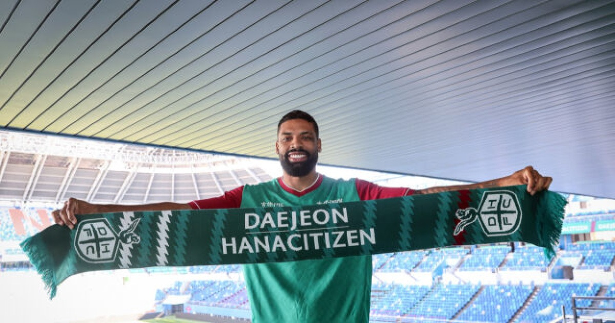 '2위' 대전 하나시티즌, 시즌 종료 이틀 만에 '1호 영입'...194cm 스트라이커 디오고 영입 [공식발표]