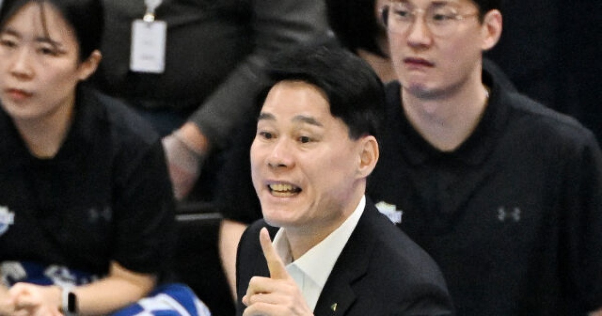 "라운드당 3승 3패" 목표 밝힌 강성형 감독, 살아난 공격력에 만족..."카리-양효진 활약 좋다" [MD수원]