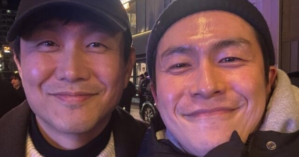 "쌍둥이인 줄" 도플갱어 배우 만났다…이재원X오정세 투샷 '깜짝'