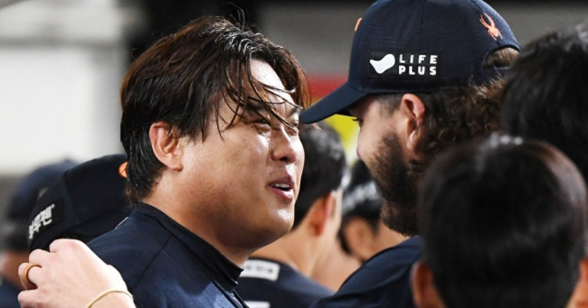 "류현진 아직도 엄청 큰 커피 2잔 들고 와?" 폰세 440억 잭팟, 왜 토론토 담당 기자가 신났을까