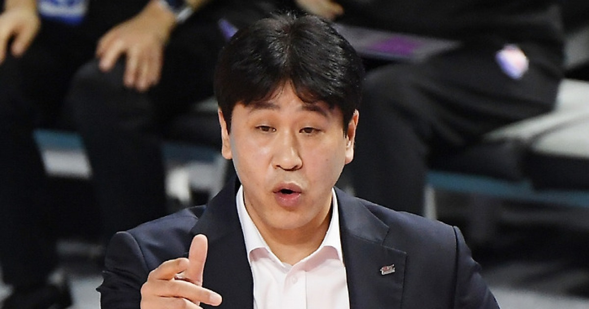 2:0 리드하다 2:3 역전패. 10연승이 충격 역전패로 끊기다니. '1강' 감독은 "경기는 많이 남아있다"