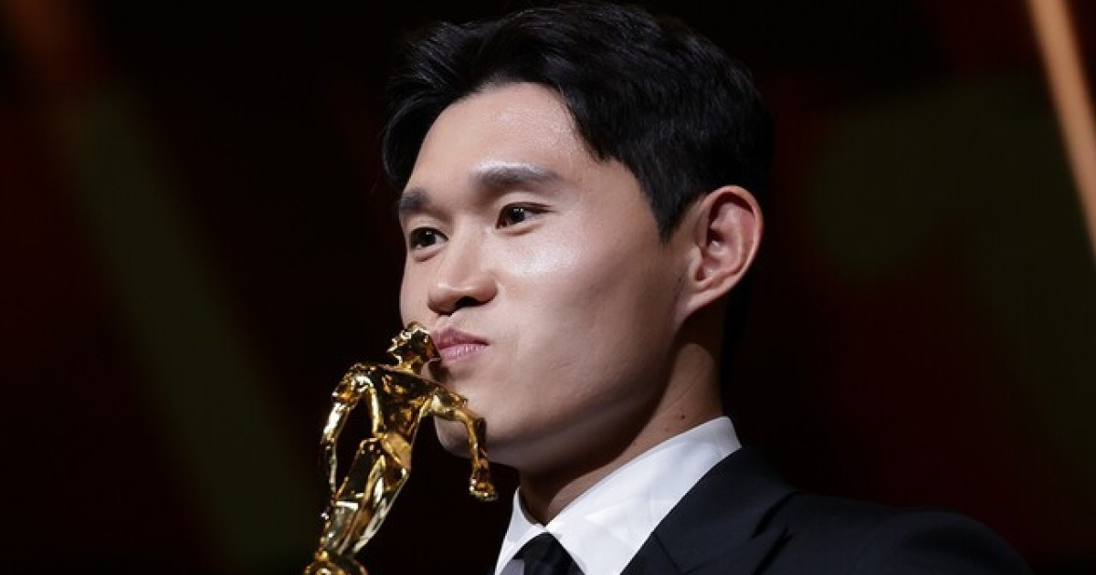 푸마 소속 K리거, 시상식서 대박 쳤다... 이동경 MVP-박진섭 베스트11 등으로 韓축구 '퍼포먼스 파트너' 입증