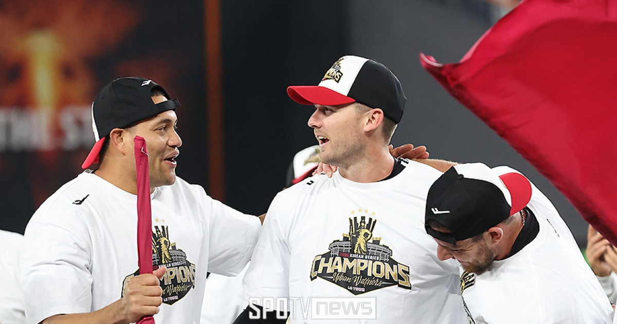 [공식발표] LG 우승멤버 지켰다! '4년 연속' 오스틴, '2년 연속' 치리노스-톨허스트와 총액 430만 달러 재계약