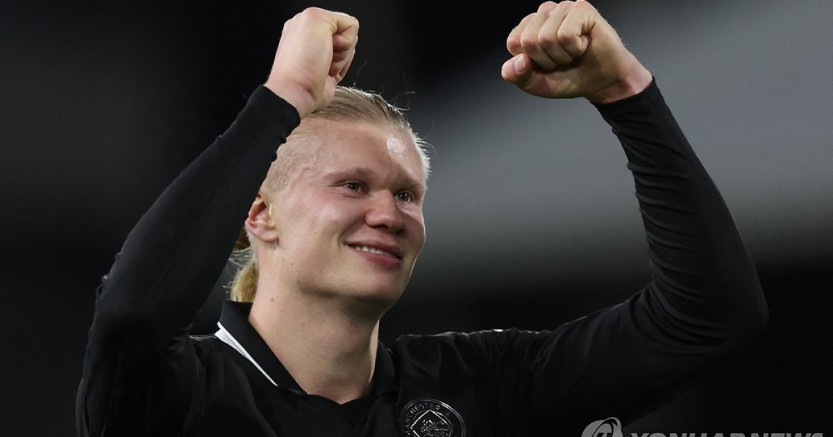 맨시티 홀란, EPL 111경기 만에 100골…시어러 넘어 '새역사'(종합)