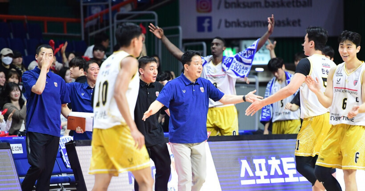 “공격 리바운드 더 잡았다면…”, “백코트 안 했다” 승장도 패장도 아쉬움 가득