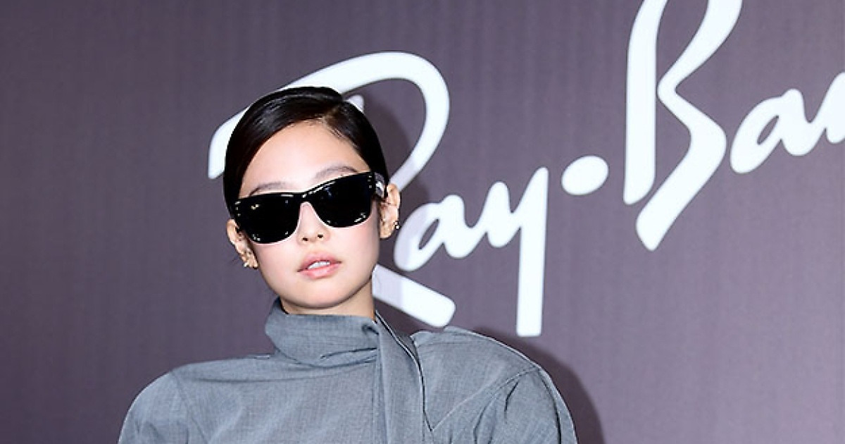 제니 일냈다...‘Ruby’, 美 롤링스톤 ‘2025년 최고의 앨범’ 선정