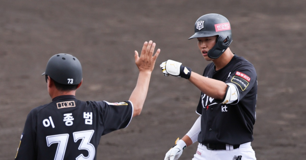 "윤준혁?"… NC, 보상선수로 '1할 타자'를 지목한 이유는