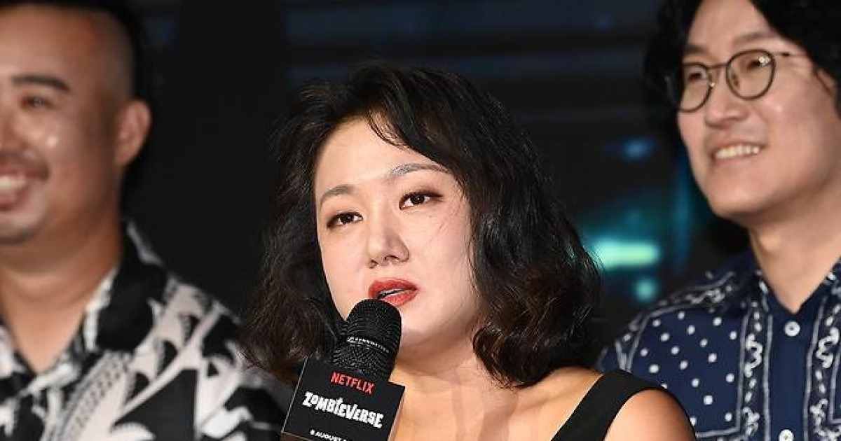 박나래, 매니저들에 1억대 '갑질' 피소…前 소속사 JDB 측 "우리와 무관" [공식]