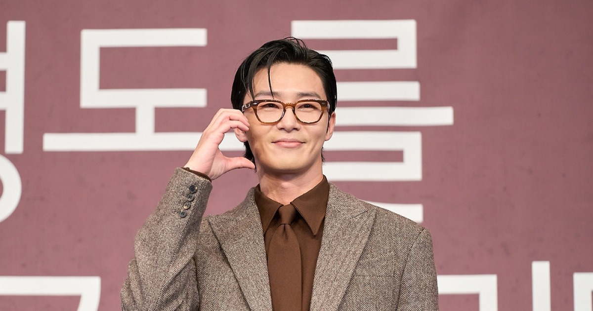 로맨스로 돌아온 박서준 "연예부 기자 역, 데뷔 시절 떠올렸죠"