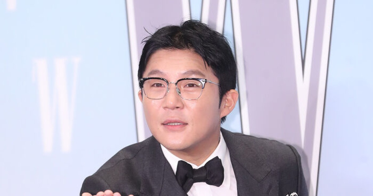 조세호, 조직폭력배 친분 논란…소속사 "폭로자의 추측일 뿐, 사실 아냐"