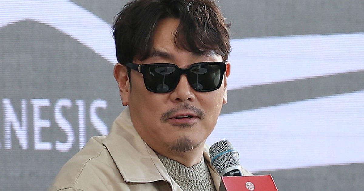 [왓IS] ‘소년범 인정’ 조진웅, 10년 기다린 ‘시그널2’ 비상…팬들도 상실감