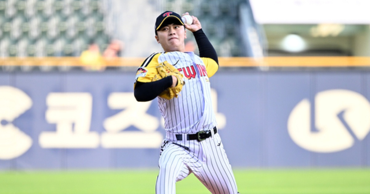 김현수 떠난 LG, 김윤식·이민호·이재원 돌아온다