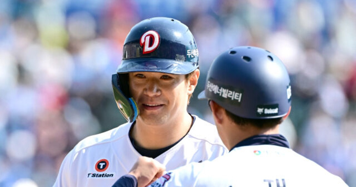 "두산은 내 인생 그 자체" 18년 베어스맨 김재환은 왜 잠실을 떠났나…두산 팬들에게 고개 숙였다 "괴로웠고, 한계에 다다랐다"