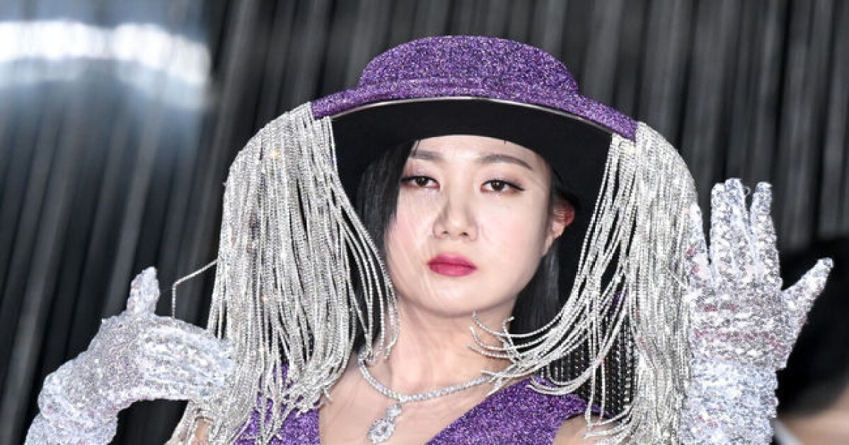 박나래, '갑질의혹' 이틀째 침묵…품은 '홈즈'는 시청률 하락 [종합]