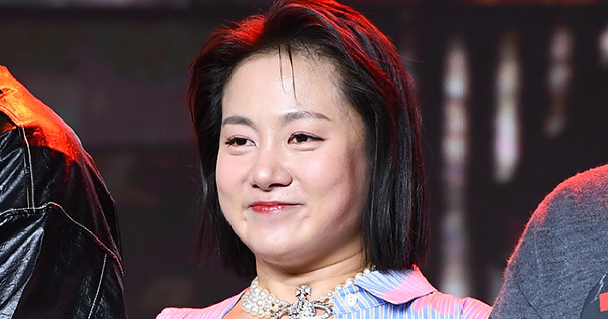 박나래 측, '갑질 주장' 전 매니저들 공갈 혐의로 먼저 고소