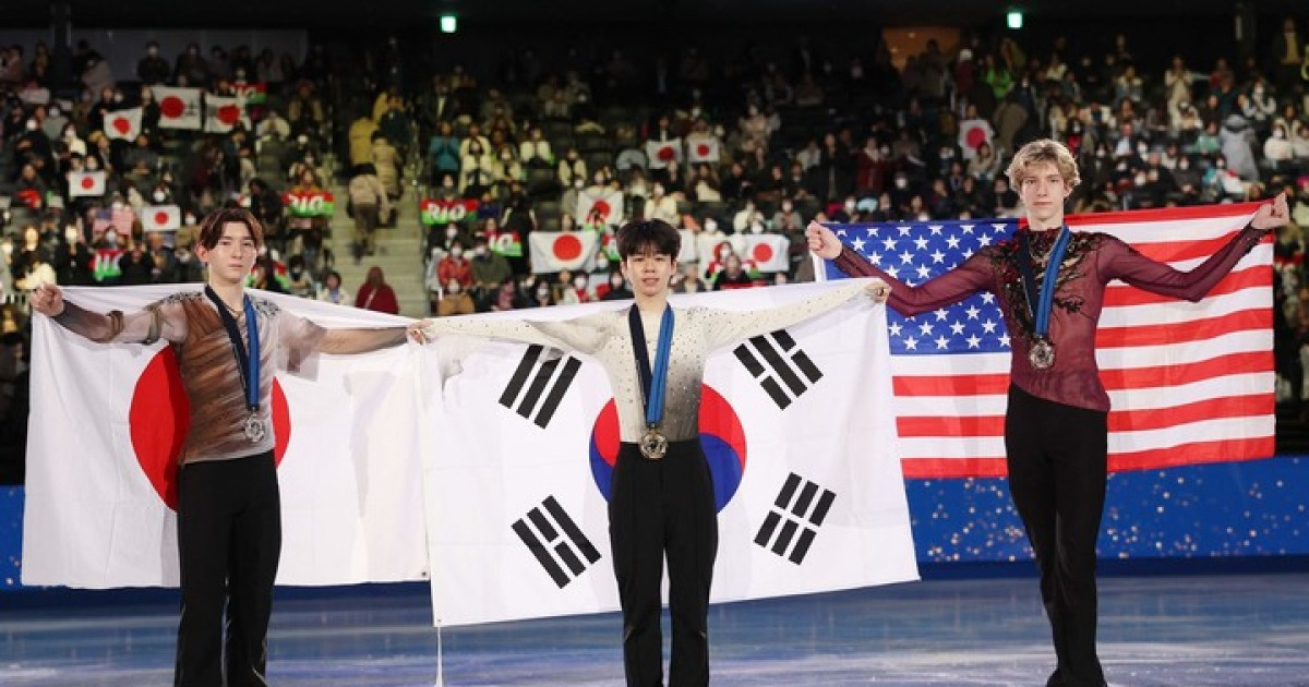'김연아 이후 최초' 피겨 서민규, 韓 남자 최초 주니어 그랑프리 파이널 우승