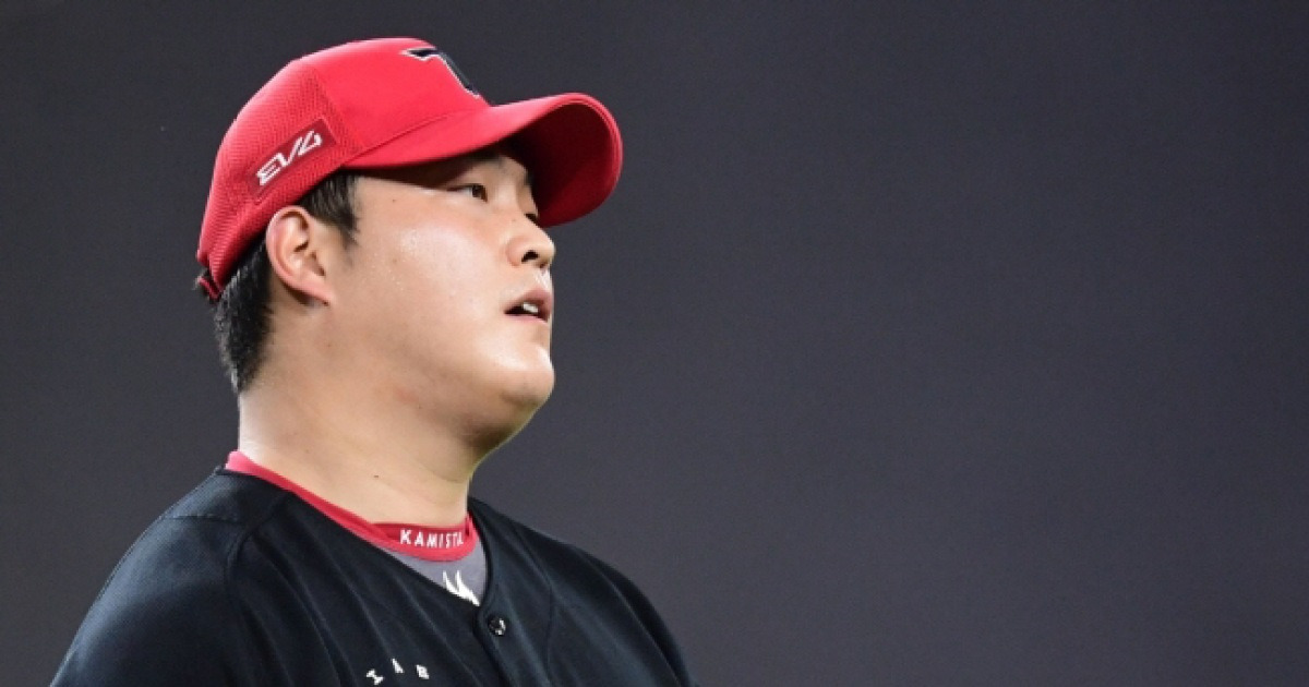 "20인 외 보상 감수할리가" 비운의 1위 투수, KIA와 협상 최우선인가