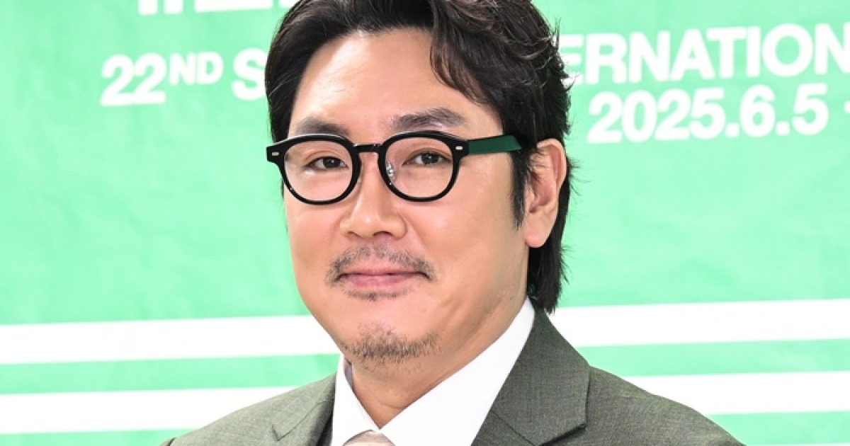 '소년범 인정' 조진웅, 은퇴 선언…"배우의 길 마침표 찍는다"[공식]