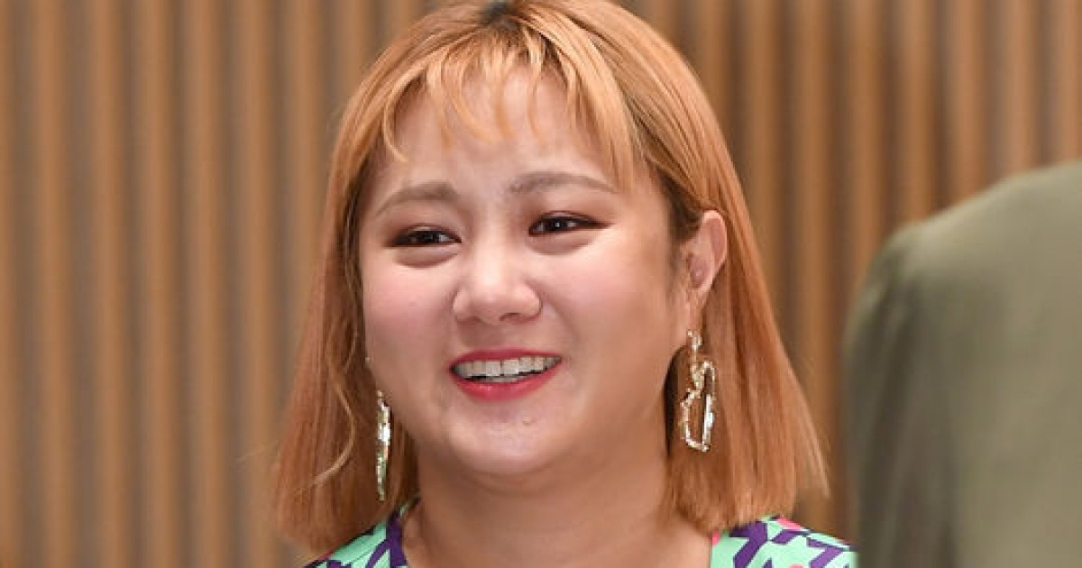 박나래 측, '불법 의료행위' 의혹 반박 "주사이모=의료인..왕진 받은것 뿐"[공식]